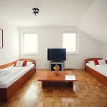 Bajt 3* Μαριμπόρ