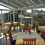 Bajt Otel